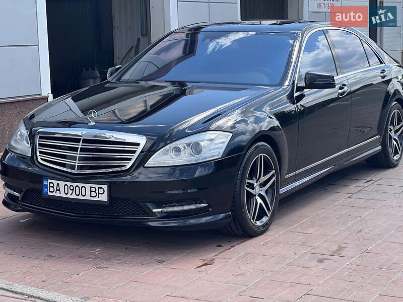Седан Mercedes-Benz S-Class 2009 в 