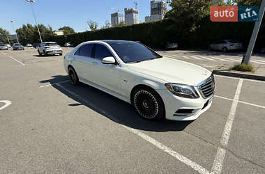 Седан Mercedes-Benz S-Class 2015 в 