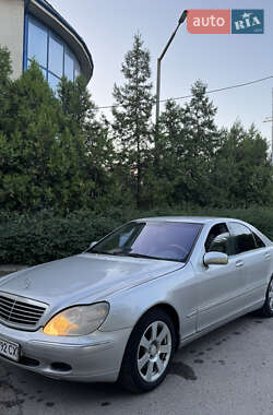 Седан Mercedes-Benz S-Class 2002 в Чернівцях