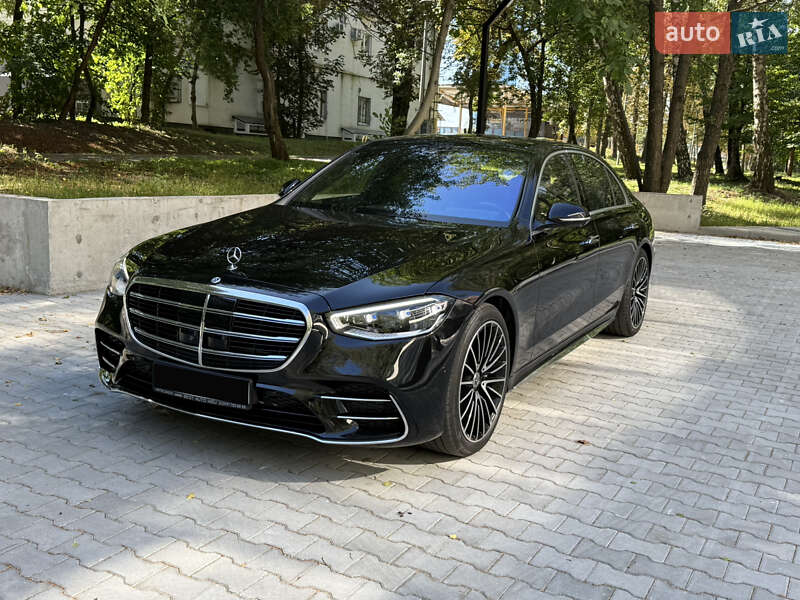 Седан Mercedes-Benz S-Class 2023 в 