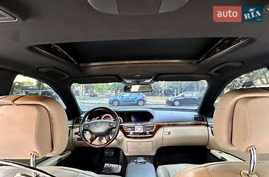 Седан Mercedes-Benz S-Class 2006 в 