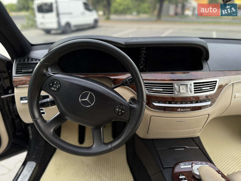 Седан Mercedes-Benz S-Class 2008 в Хмельницком