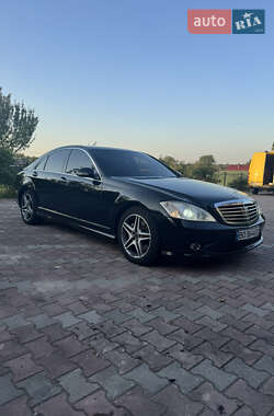 Седан Mercedes-Benz S-Class 2008 в Звягеле