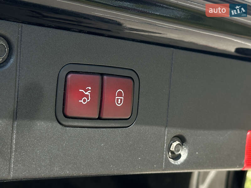 Седан Mercedes-Benz S-Class 2008 в Днепре