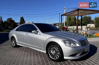 Седан Mercedes-Benz S-Class 2008 в 