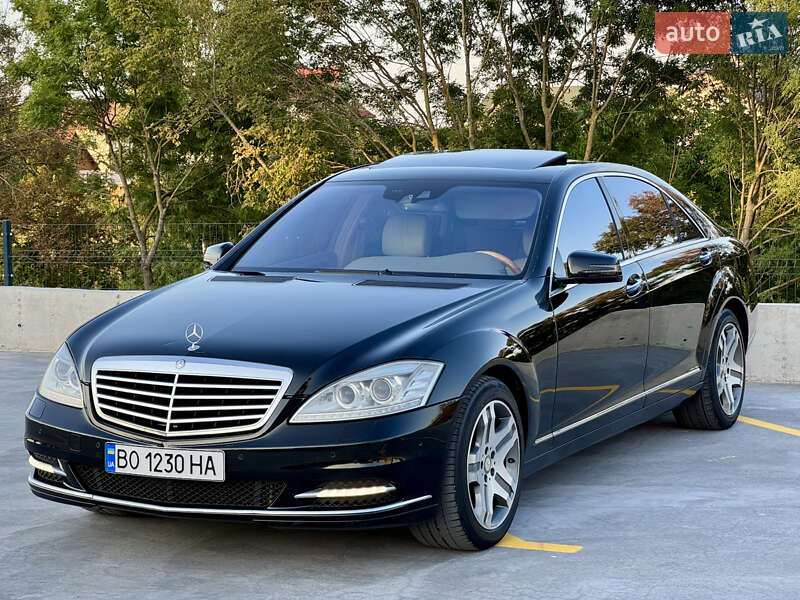 Mercedes-Benz S-Class 2010
