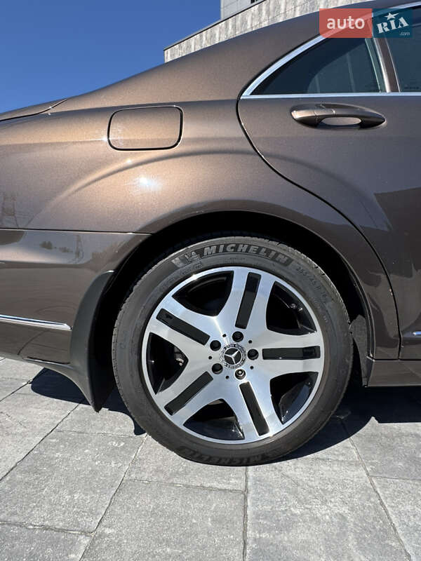 Седан Mercedes-Benz S-Class 2011 в Киеве