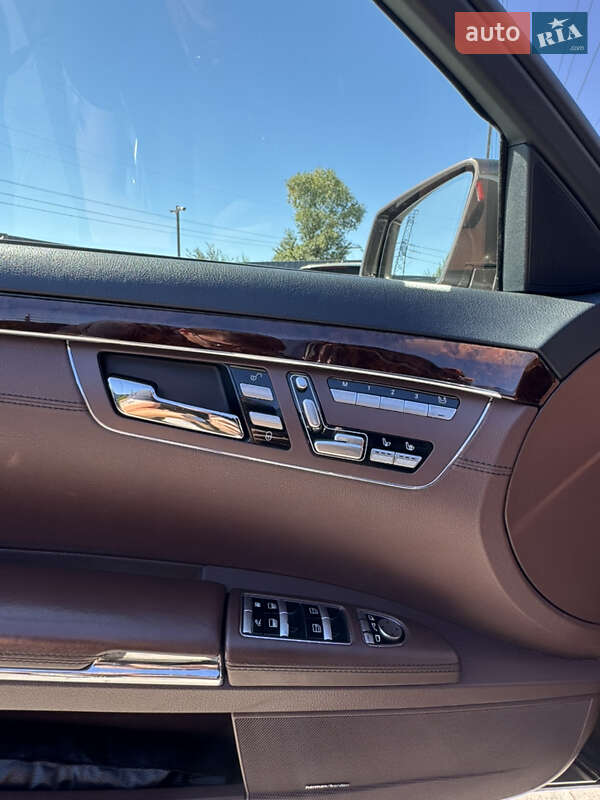 Седан Mercedes-Benz S-Class 2011 в Киеве