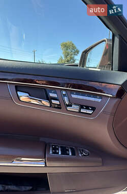 Седан Mercedes-Benz S-Class 2011 в 