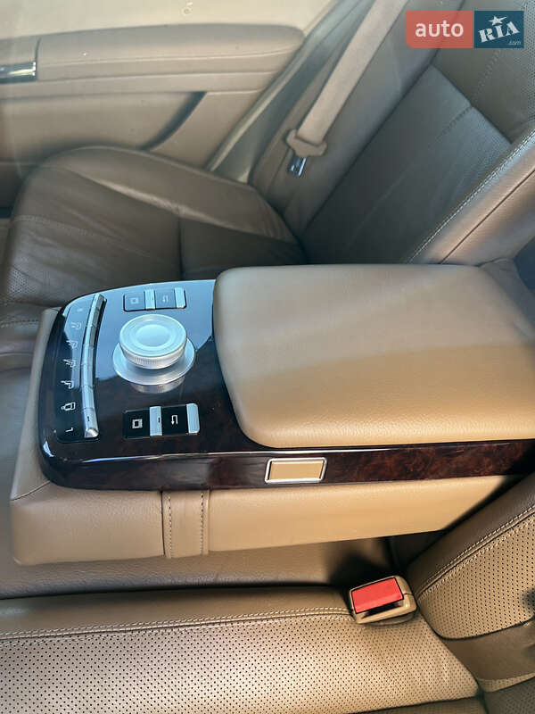 Седан Mercedes-Benz S-Class 2006 в Дніпрі