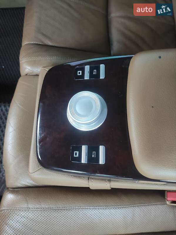 Седан Mercedes-Benz S-Class 2006 в Золочеве