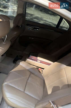 Седан Mercedes-Benz S-Class 2006 в 