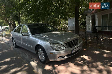 Седан Mercedes-Benz S-Class 2002 в 