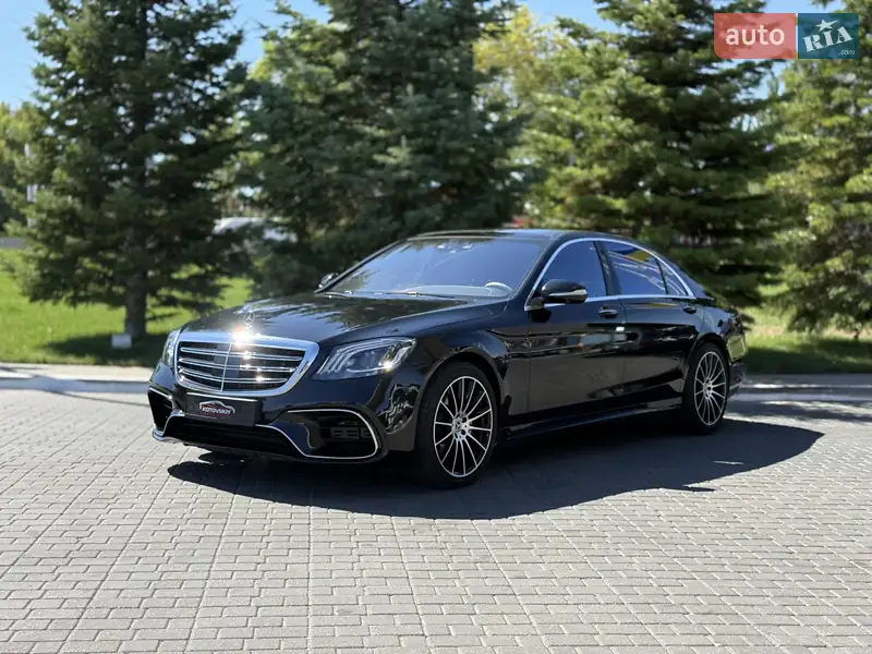Mercedes-Benz S-Class
