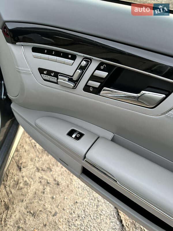 Седан Mercedes-Benz S-Class 2012 в Славуте