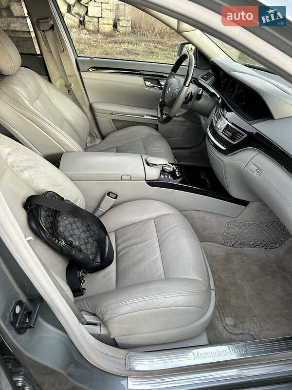 Седан Mercedes-Benz S-Class 2012 в Славуте