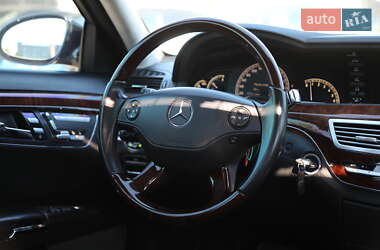 Седан Mercedes-Benz S-Class 2006 в 