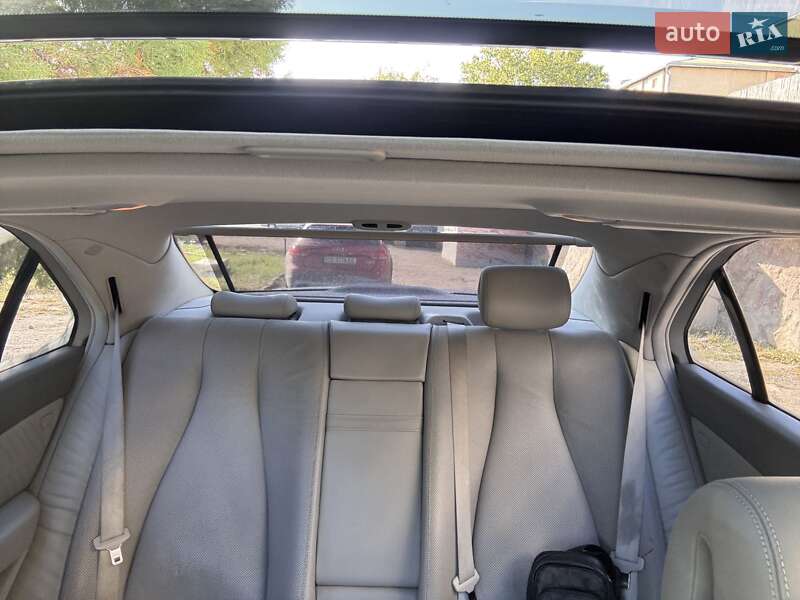 Седан Mercedes-Benz S-Class 2004 в Чернівцях