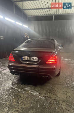Седан Mercedes-Benz S-Class 2005 в 
