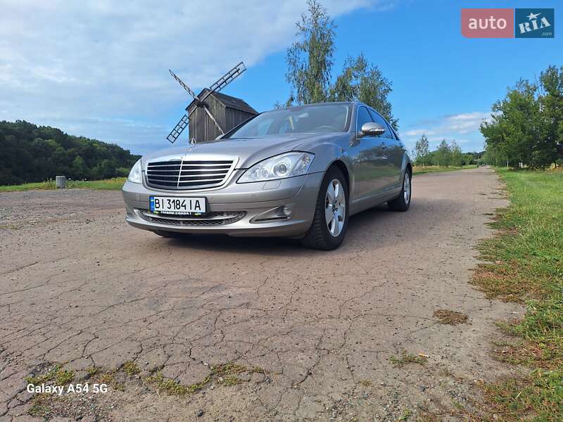 Седан Mercedes-Benz S-Class 2006 в Диканьке