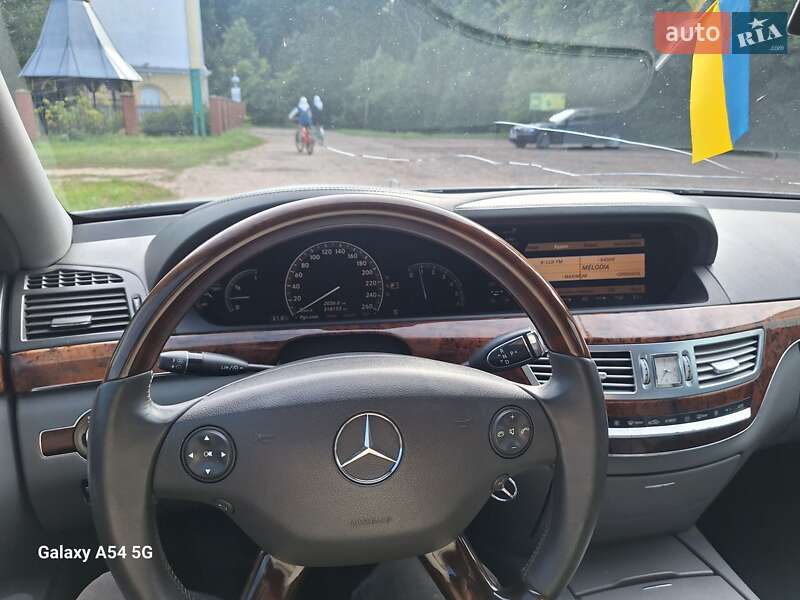 Седан Mercedes-Benz S-Class 2006 в Диканьке