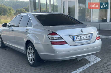 Седан Mercedes-Benz S-Class 2006 в 