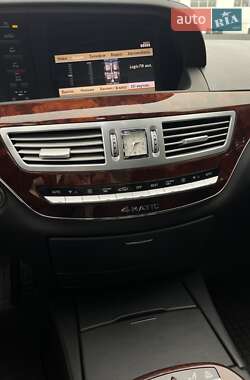 Седан Mercedes-Benz S-Class 2008 в 
