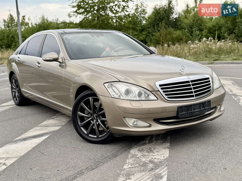 Седан Mercedes-Benz S-Class 2008 в 