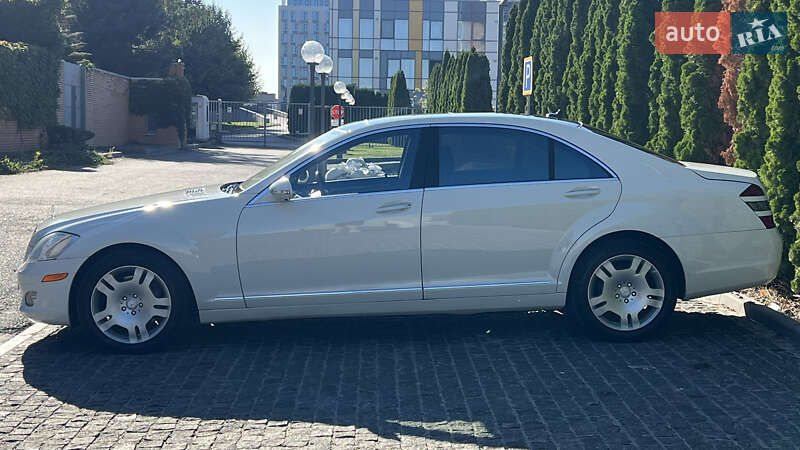 Седан Mercedes-Benz S-Class 2008 в Днепре