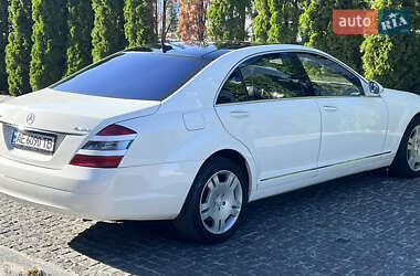 Седан Mercedes-Benz S-Class 2008 в 