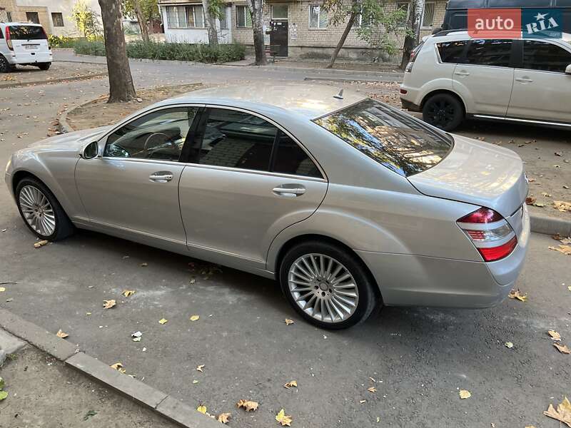 Седан Mercedes-Benz S-Class 2007 в Николаеве