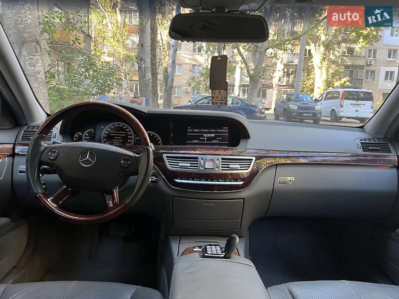 Седан Mercedes-Benz S-Class 2007 в Николаеве