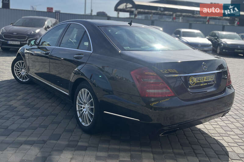 Седан Mercedes-Benz S-Class 2011 в Мукачево