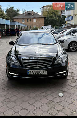 Седан Mercedes-Benz S-Class 2013 в 