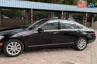 Седан Mercedes-Benz S-Class 2013 в 