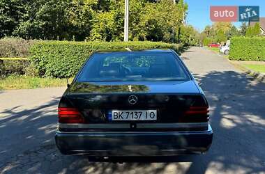 Седан Mercedes-Benz S-Class 1993 в 