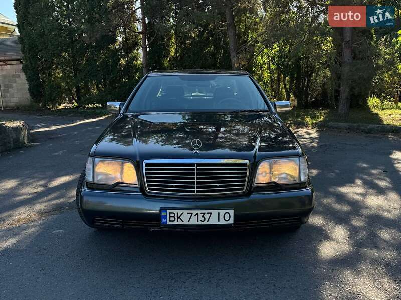 Седан Mercedes-Benz S-Class 1993 в Ровно