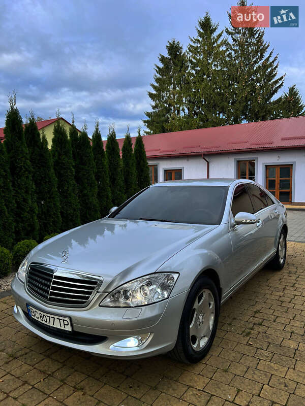 Седан Mercedes-Benz S-Class 2007 в 