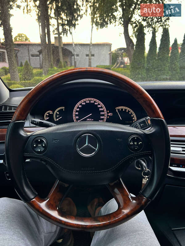 Седан Mercedes-Benz S-Class 2007 в Городке