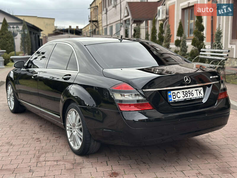 Седан Mercedes-Benz S-Class 2006 в Львове