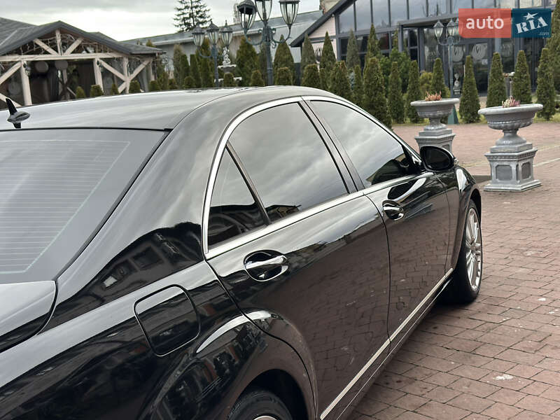 Седан Mercedes-Benz S-Class 2006 в Львове