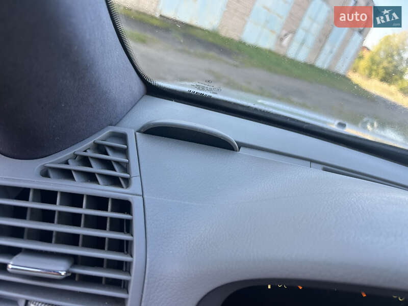 Седан Mercedes-Benz S-Class 2005 в Черновцах