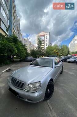 Седан Mercedes-Benz S-Class 2000 в 