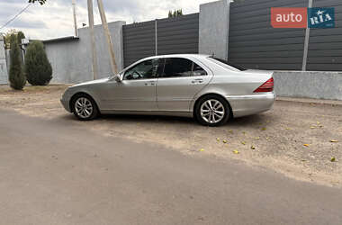 Седан Mercedes-Benz S-Class 2000 в 