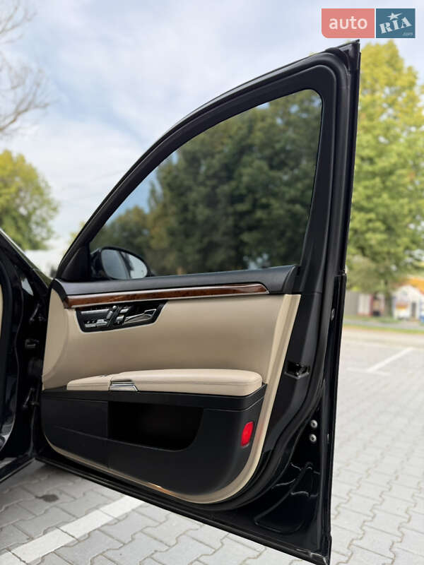 Седан Mercedes-Benz S-Class 2008 в Хмельницком