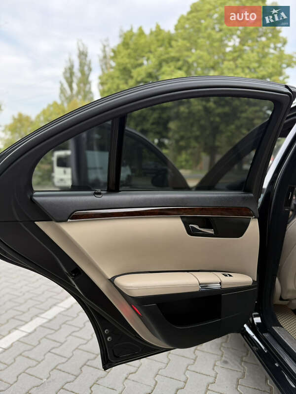 Седан Mercedes-Benz S-Class 2008 в Хмельницком