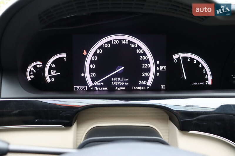 Седан Mercedes-Benz S-Class 2012 в Львові