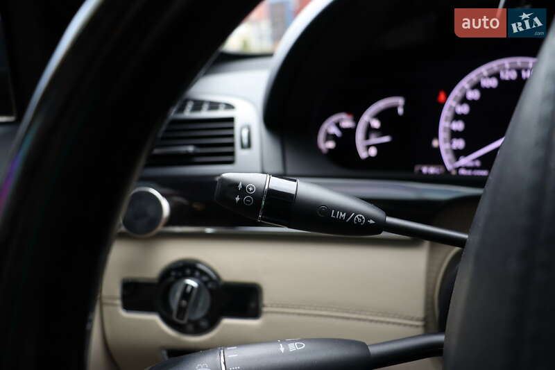 Седан Mercedes-Benz S-Class 2012 в Львові