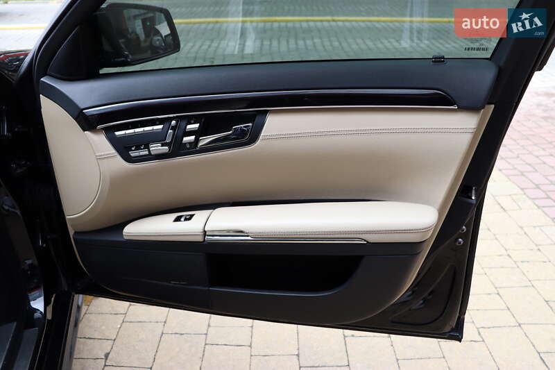 Седан Mercedes-Benz S-Class 2012 в Львові