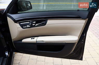 Седан Mercedes-Benz S-Class 2012 в 